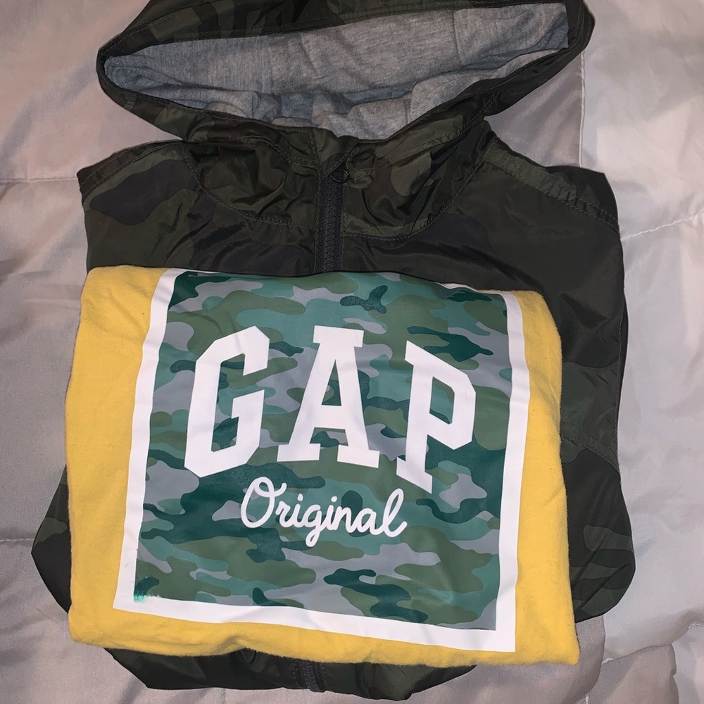 Boys Gap Bundle 🚨 Jacket XL Husky & Gap Shirt is XXL